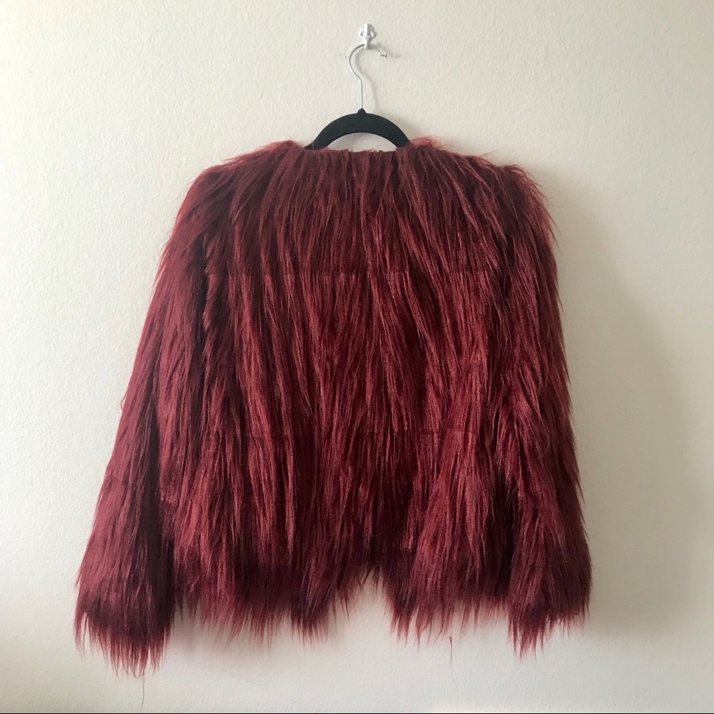 NWT Faux fur long hair burgundy coat - Picture 4 of 8